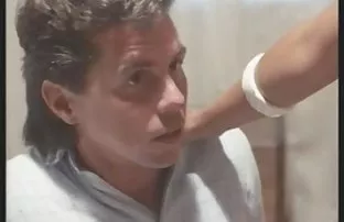 XXX અસંસ્કારી કાળી sucks બોયફ્રેન્ડ અને બરછટ વાળ પર તેને કેમેરા