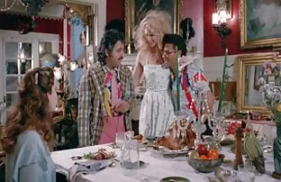 XXX અતીશય કામોત્તેજક છોકરી સુંદર યુવતી બાલ્ડ મદદ કરે લેખક પ્રેરણા મેળવવા માટે